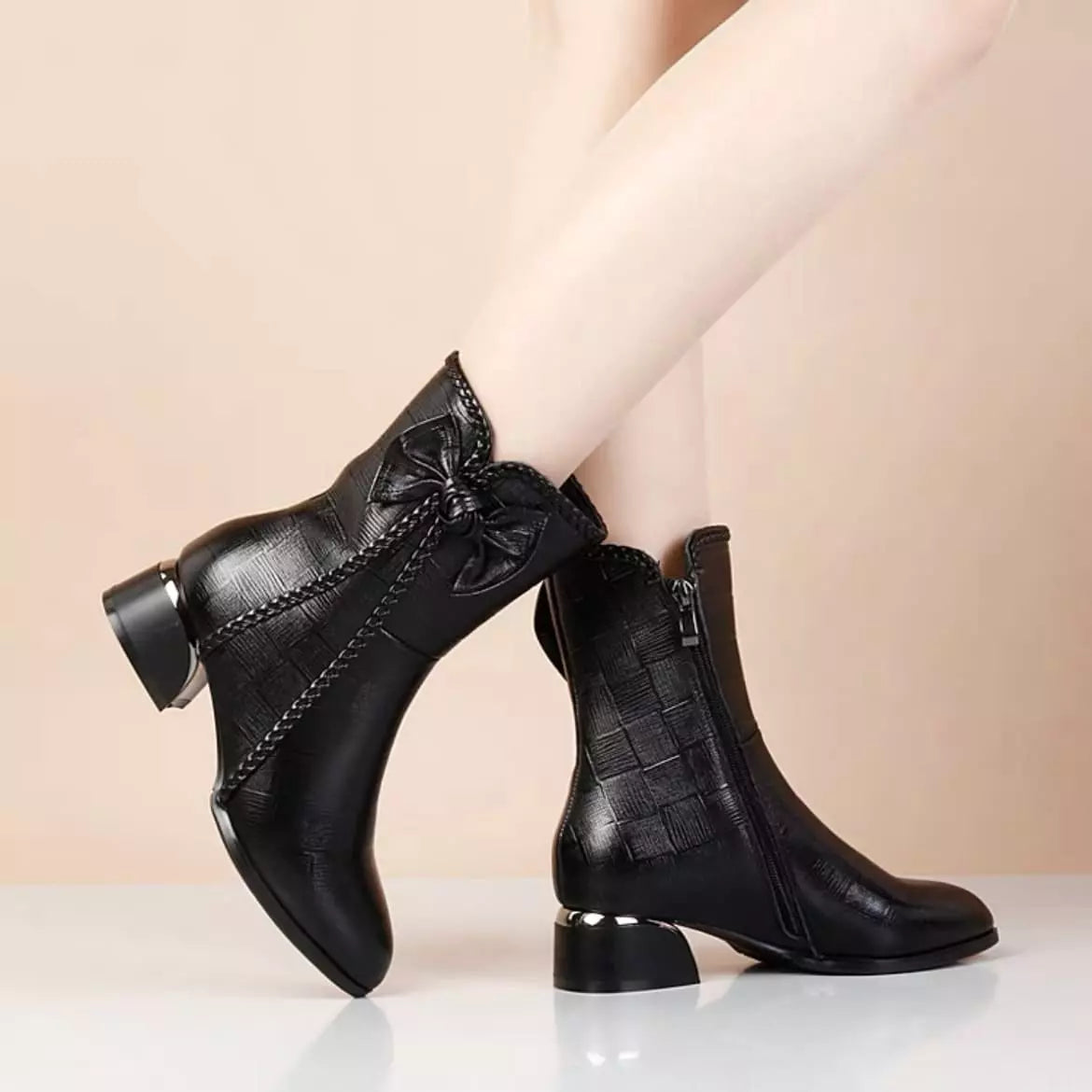 Bota Feminina de Couro Aveludada para Inverno - Winter Soft - Imagem 3