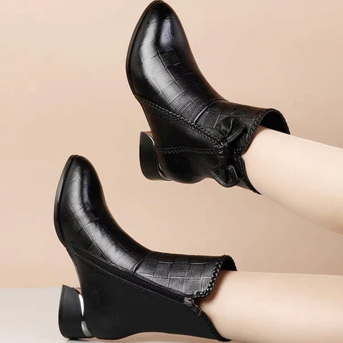 Bota Feminina de Couro Aveludada para Inverno - Winter Soft - Imagem 6