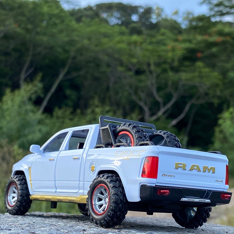 Modelos De Carros De Liga Leve 1:32 Para Dodge Ram Trx - Imagem 23