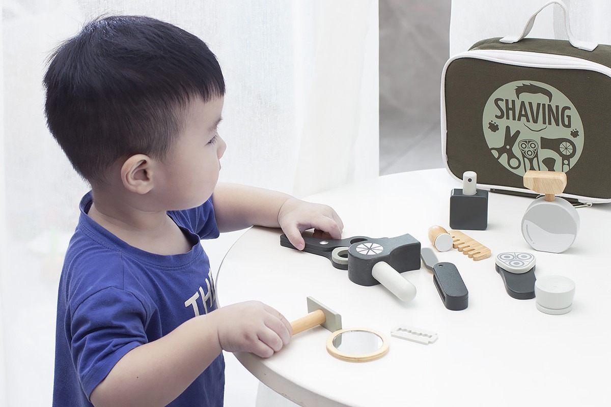 Brinquedo Educativo De Bolsa De Barbeiro Infantil De Madeira - Imagem 7