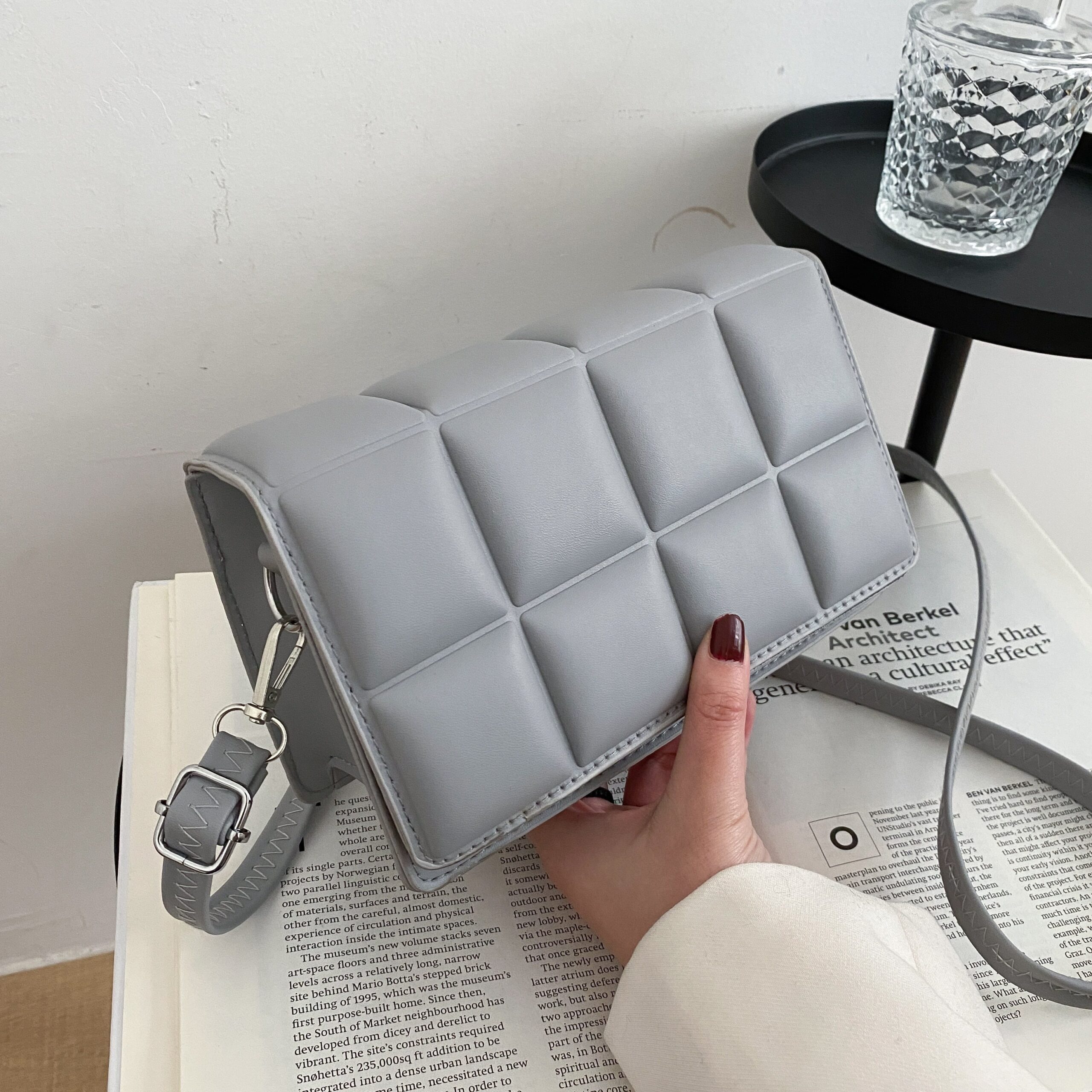 Bolsa Transversal Matelassê - Imagem 10
