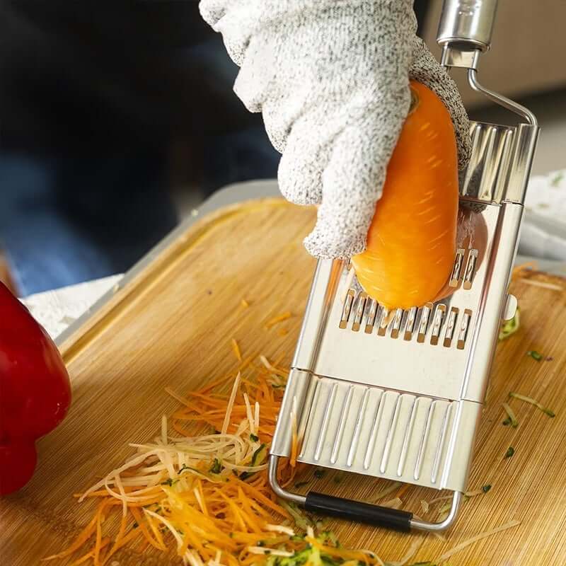 Ralador Profissional de Legumes Multiuso Com 4 Lâminas - Imagem 5