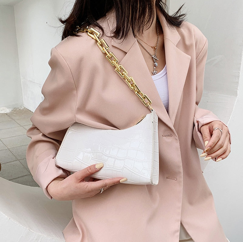 Bolsa de Couro Transversal - Feminina - Imagem 14