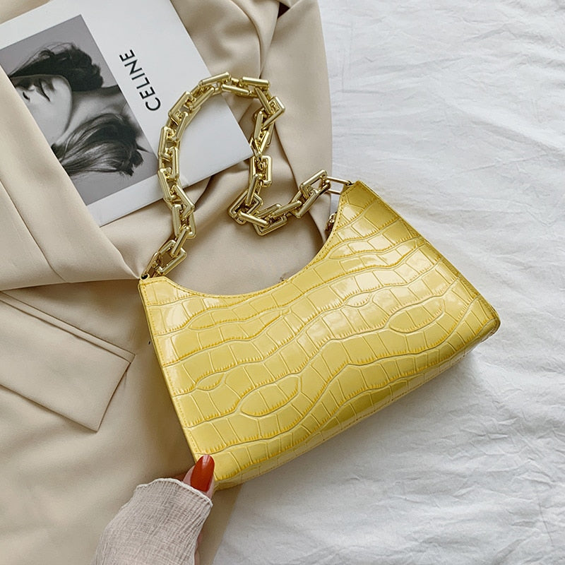 Bolsa de Couro Transversal - Feminina - Imagem 11