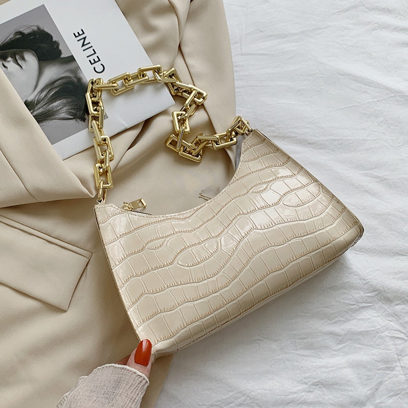 Bolsa de Couro Transversal - Feminina - Imagem 17