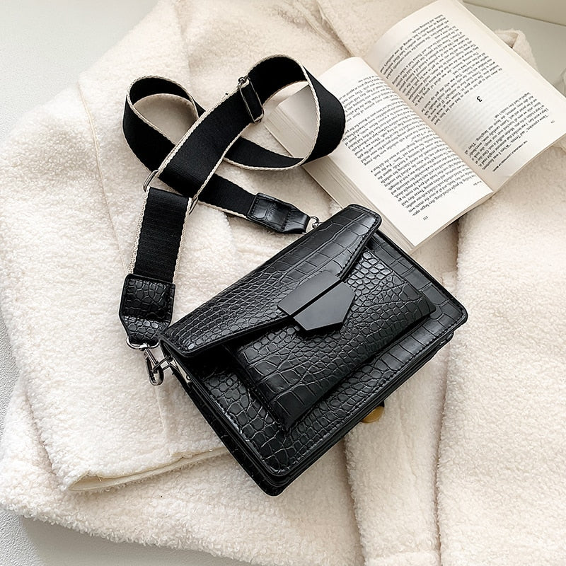 Mini Bolsa de Ombro - Feminina - Imagem 6