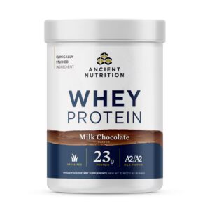 Proteína de soro de leite alimentada com capim da Ancient Nutrition com chocolate ao leite - 20 porções